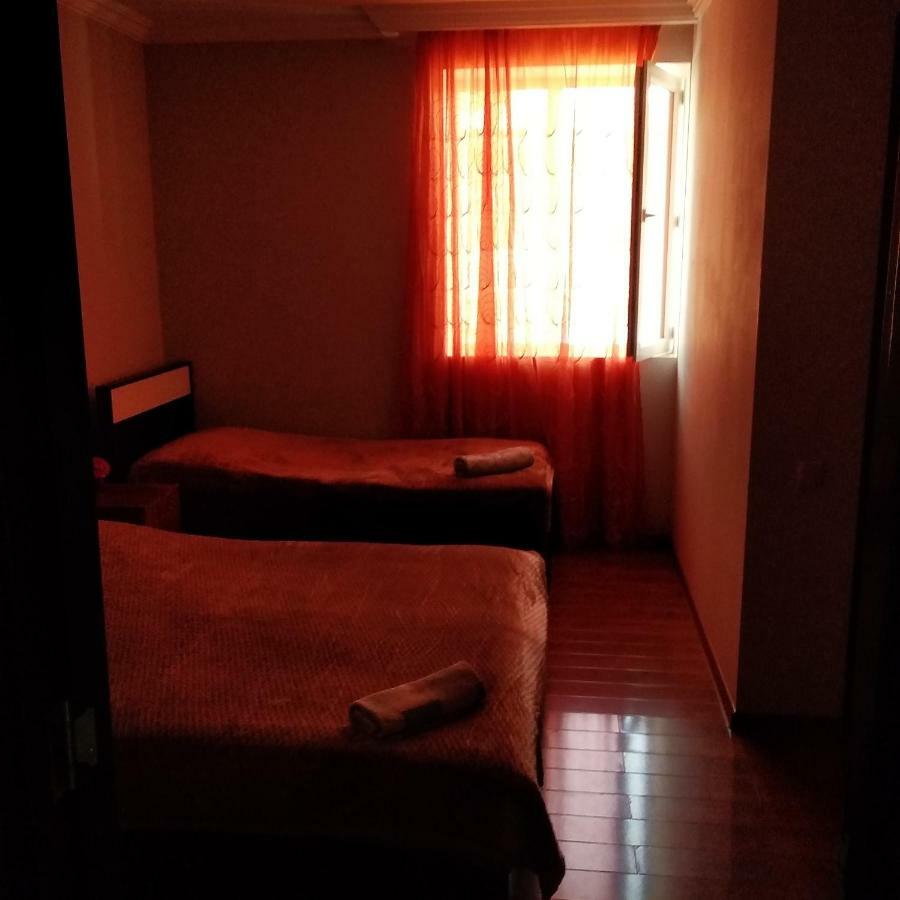 Goga Guesthouse Szenaki Kültér fotó
